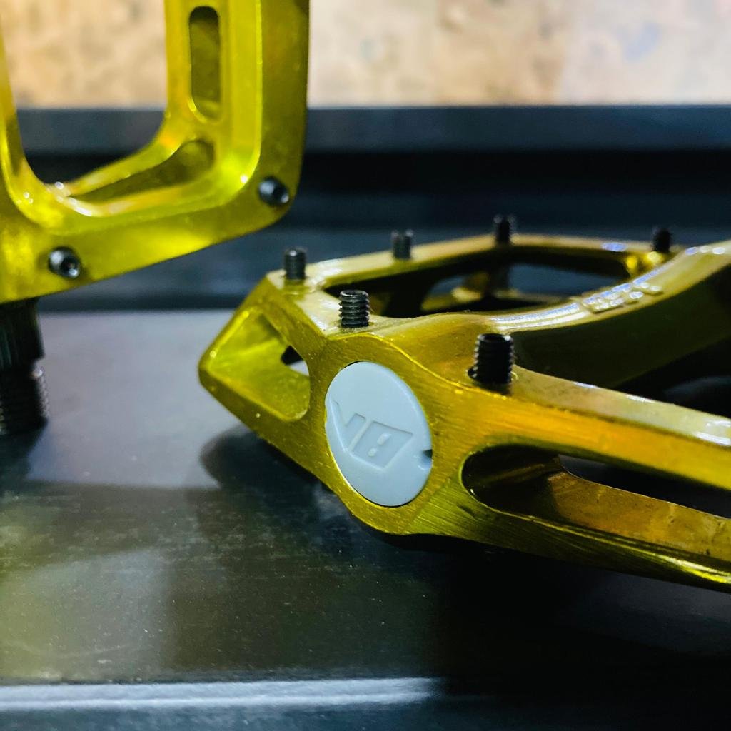DMR V8 PEDAL - FOOLS GOLD - Image 4