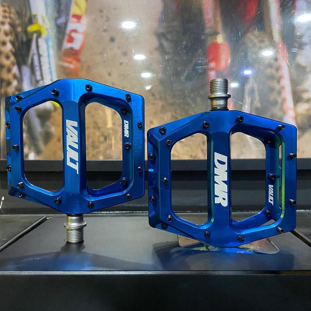 DMR VAULT PEDAL - SUPER BLUE - Image 2