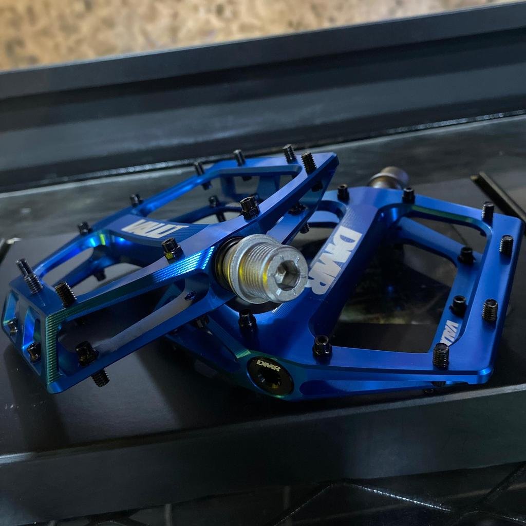 DMR VAULT PEDAL - SUPER BLUE - Image 5
