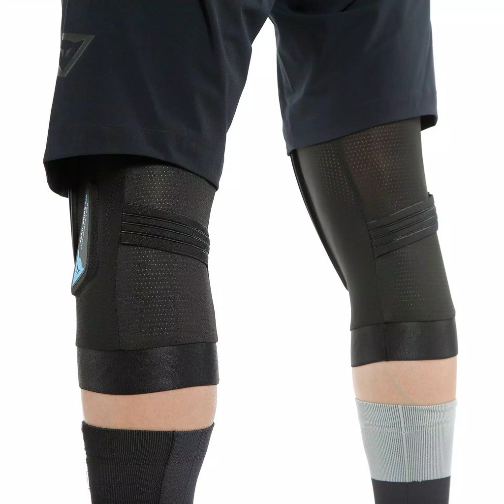 DAINESE TRAIL SKINS AIR KNEE GUARDS 001 - BLACK - Image 8
